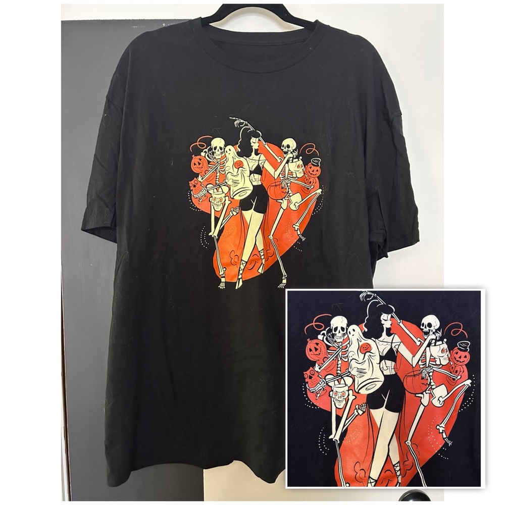 Halloween Retro Vintage Pinup Skeleton Blow Mold Graphic T-Shirt Unisex 2x